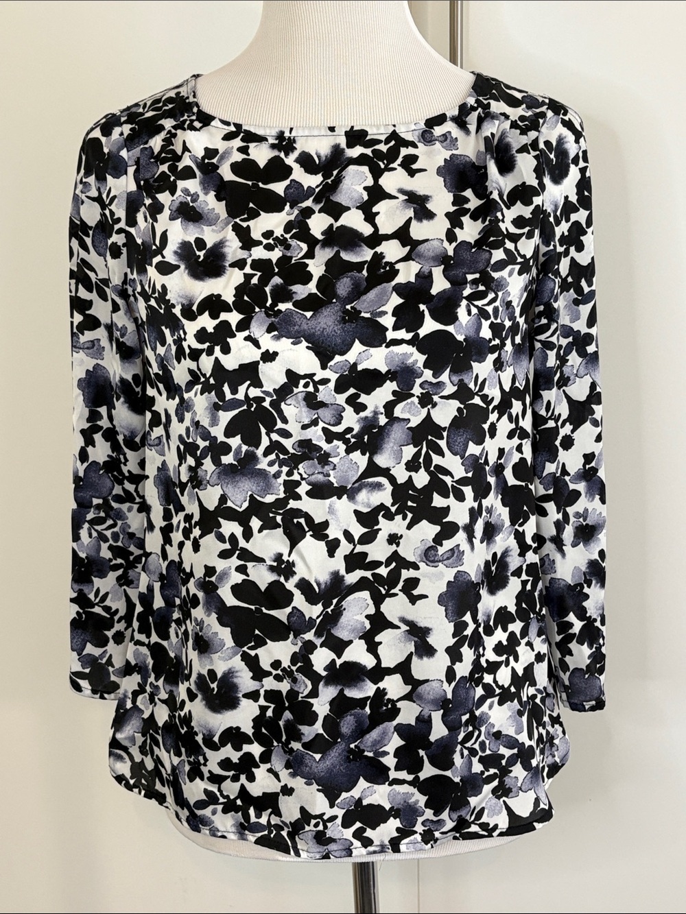 Vintage The Limited Black & White Floral Boatneck Blouse S